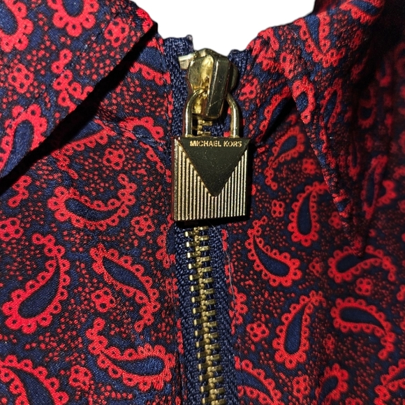 MICHAEL Michael Kors Paisley Printed Utility Locket Zip Roll Up Long Sleeve Top - Picture 4 of 8